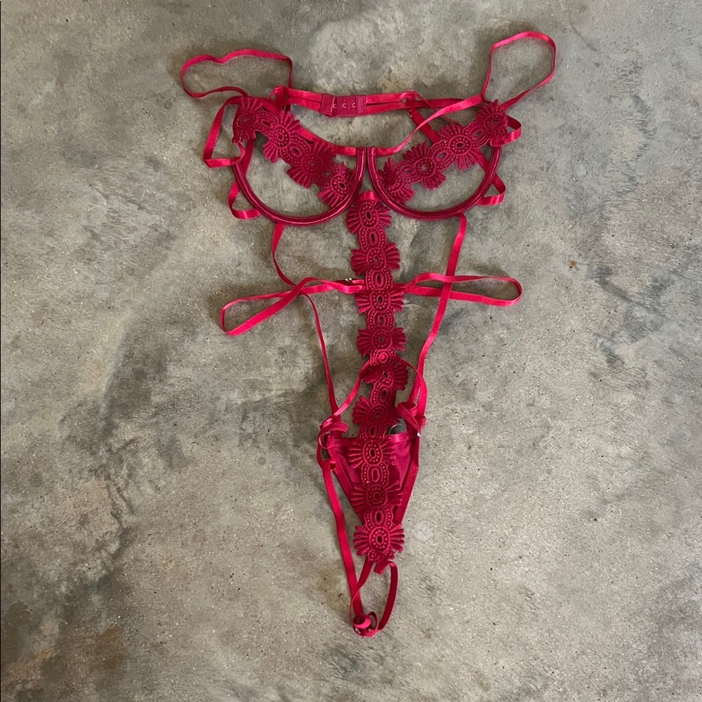 Elegant Red Lace Lingerie Set